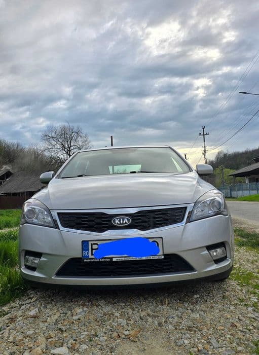 Kia Ceed 1,6 crdi, 2010 Facelift - 3300 euro IMPECABILA  3 300 € – fotografia 7 din 7