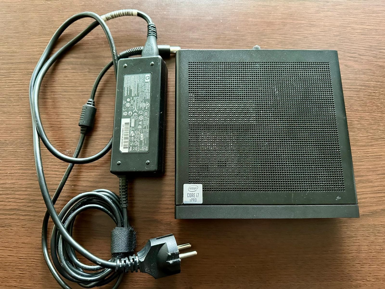 HP EliteDesk 800 G6 Mini PC Barebone ( fara RAM si Storage )