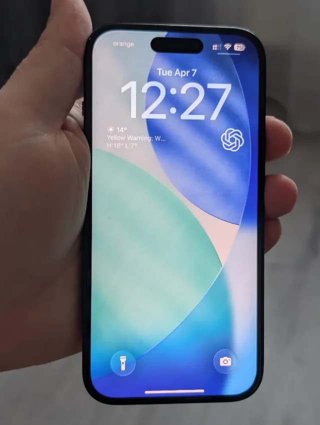 Iphone 15 128gb in perfecta stare