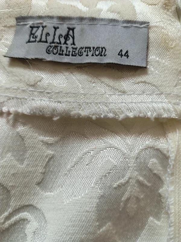 Set Rochie Elegantă Albă cu Dantelă Neagră și Cercei Soutache Asortați