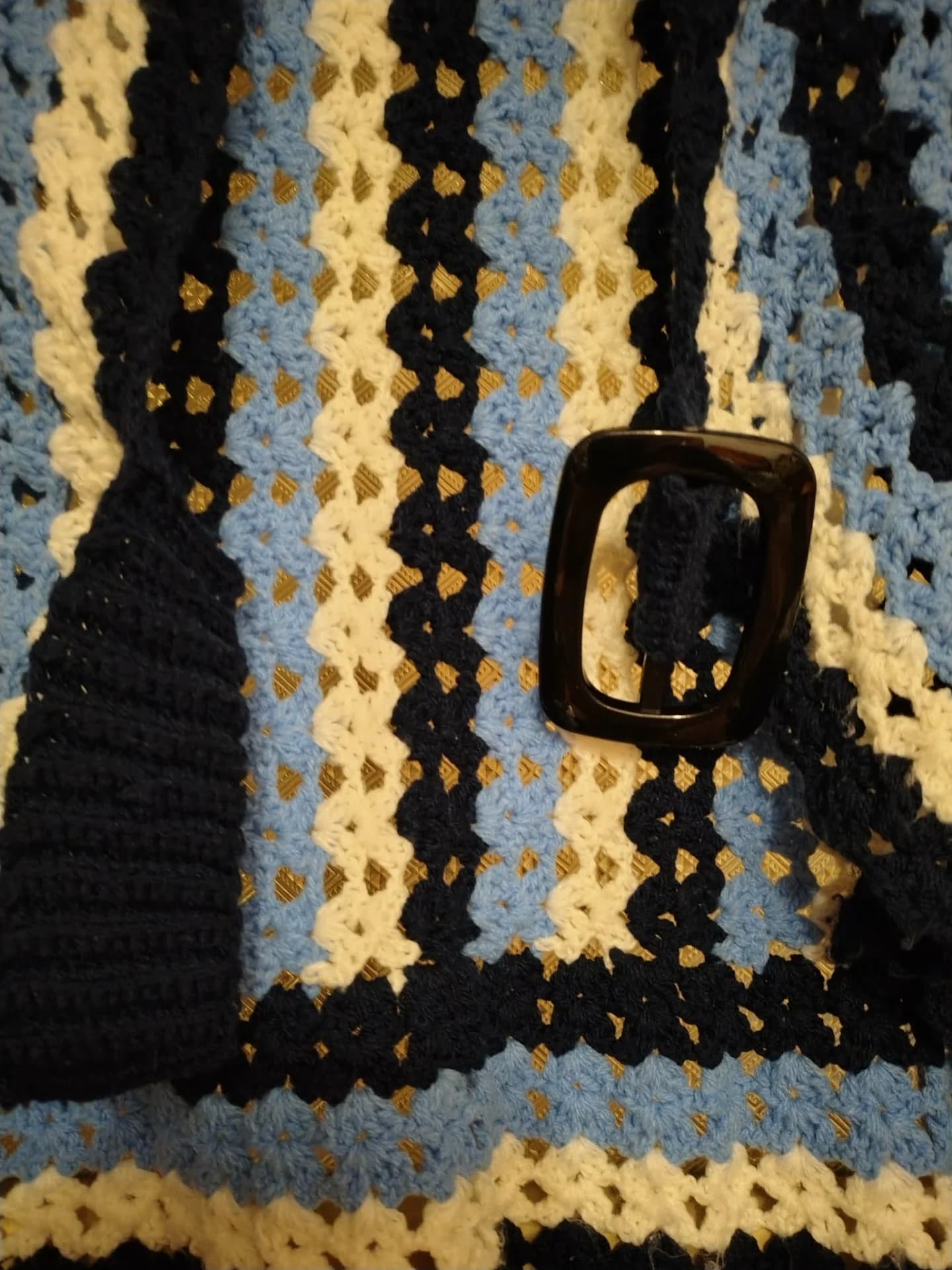 Vestă croșetată handmade | model unicat | albastru , bleu si alb