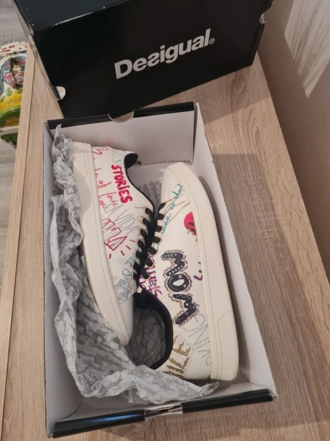 Adidas dama Desigual