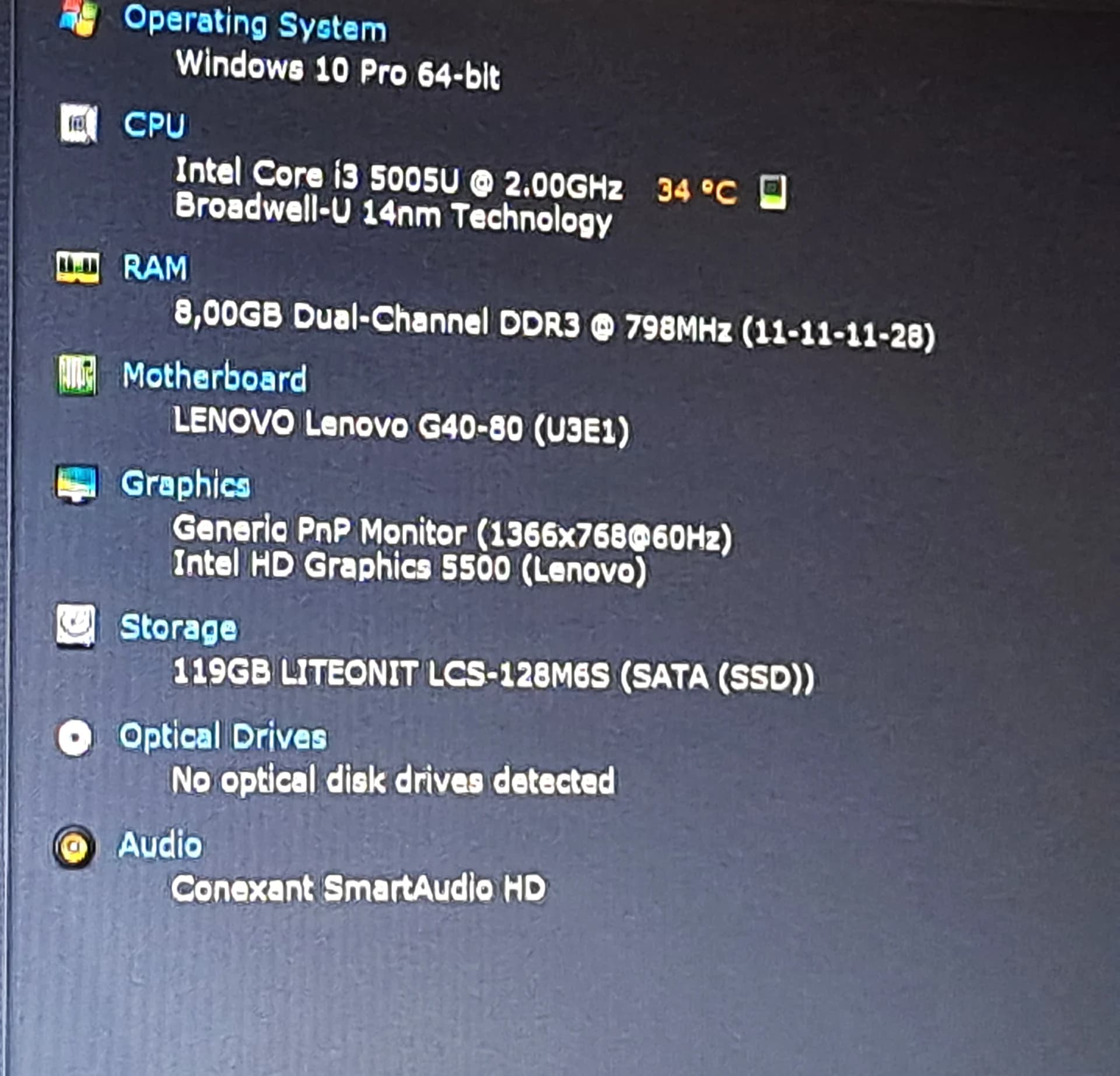 Vand laptop Lenovo--Intel i3-5005U--SSD 120 GB--8GB RAM--Baterie 5 ore