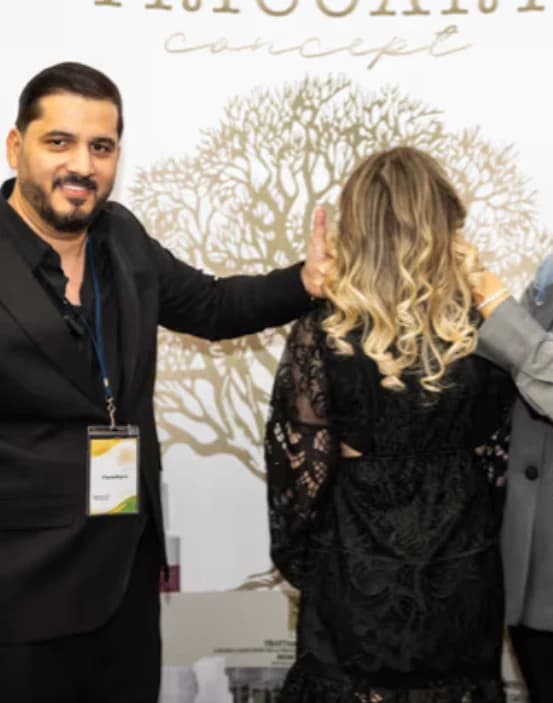 Transformări de Păr de Lux – Florin Roșca Hair Art Concept | București – Sector 6, București