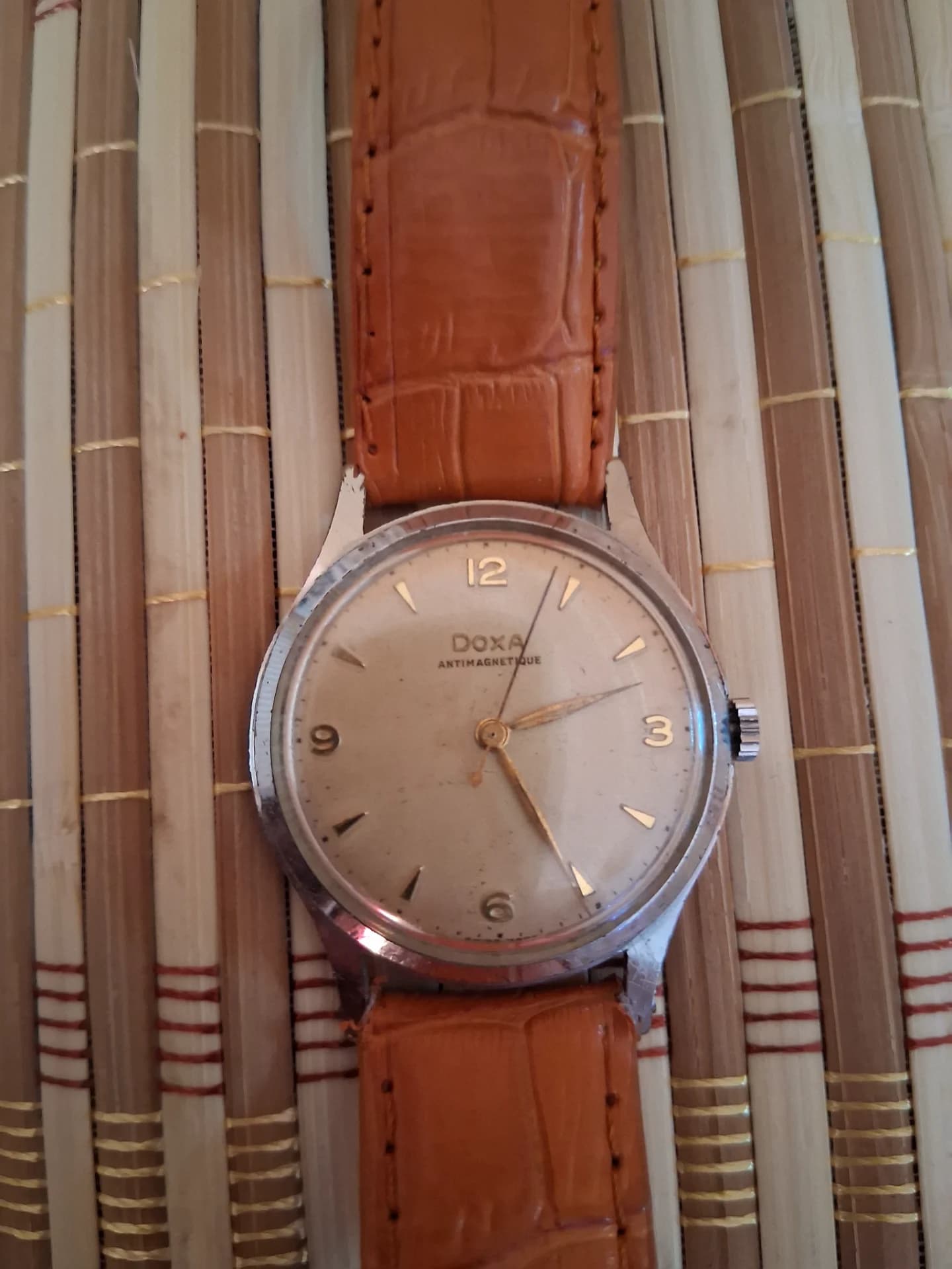 Doxa două modele – fotografia 2 din 7