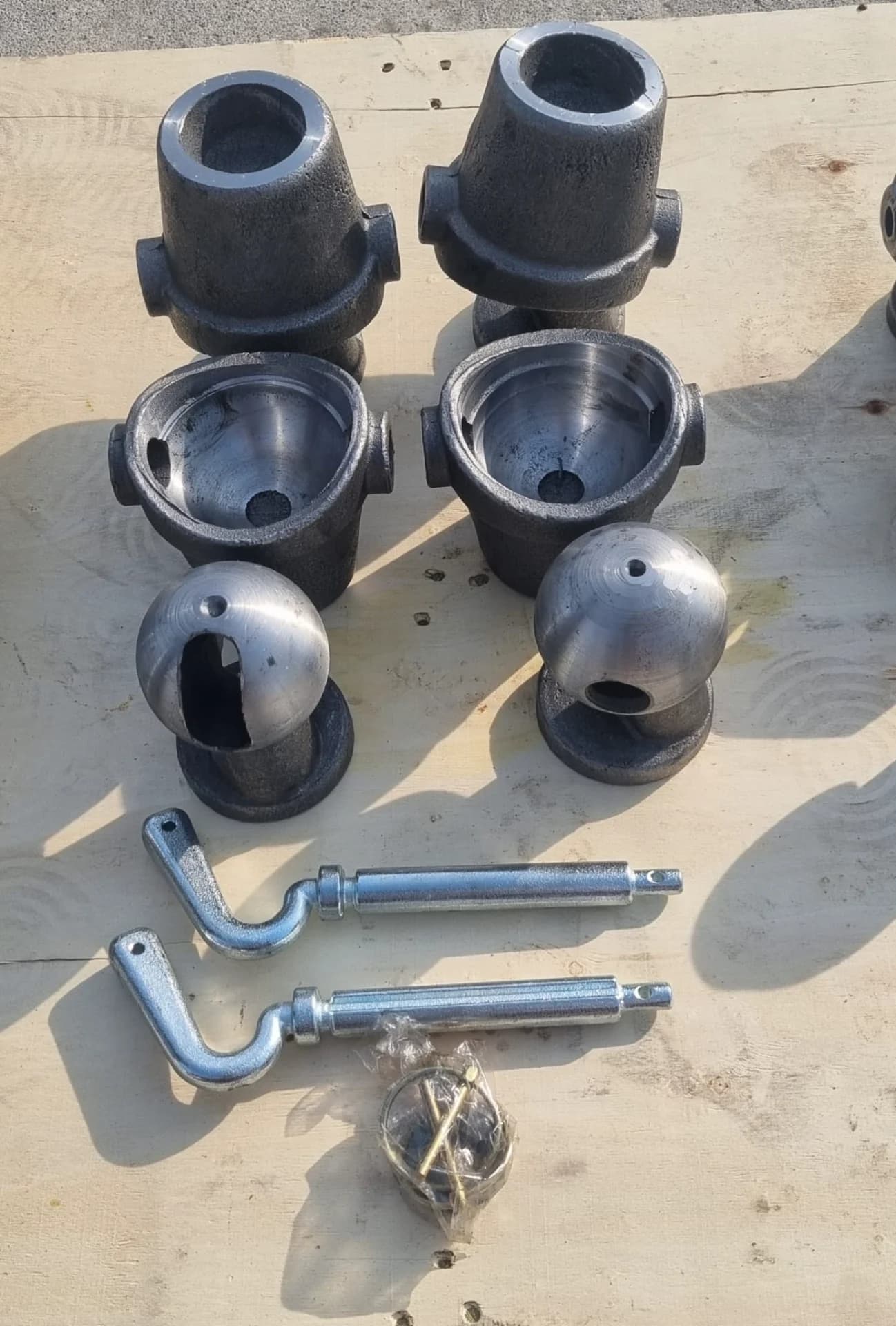 Sfere basculare trilaterala 60, 75 si 85mm – Galati, Galați