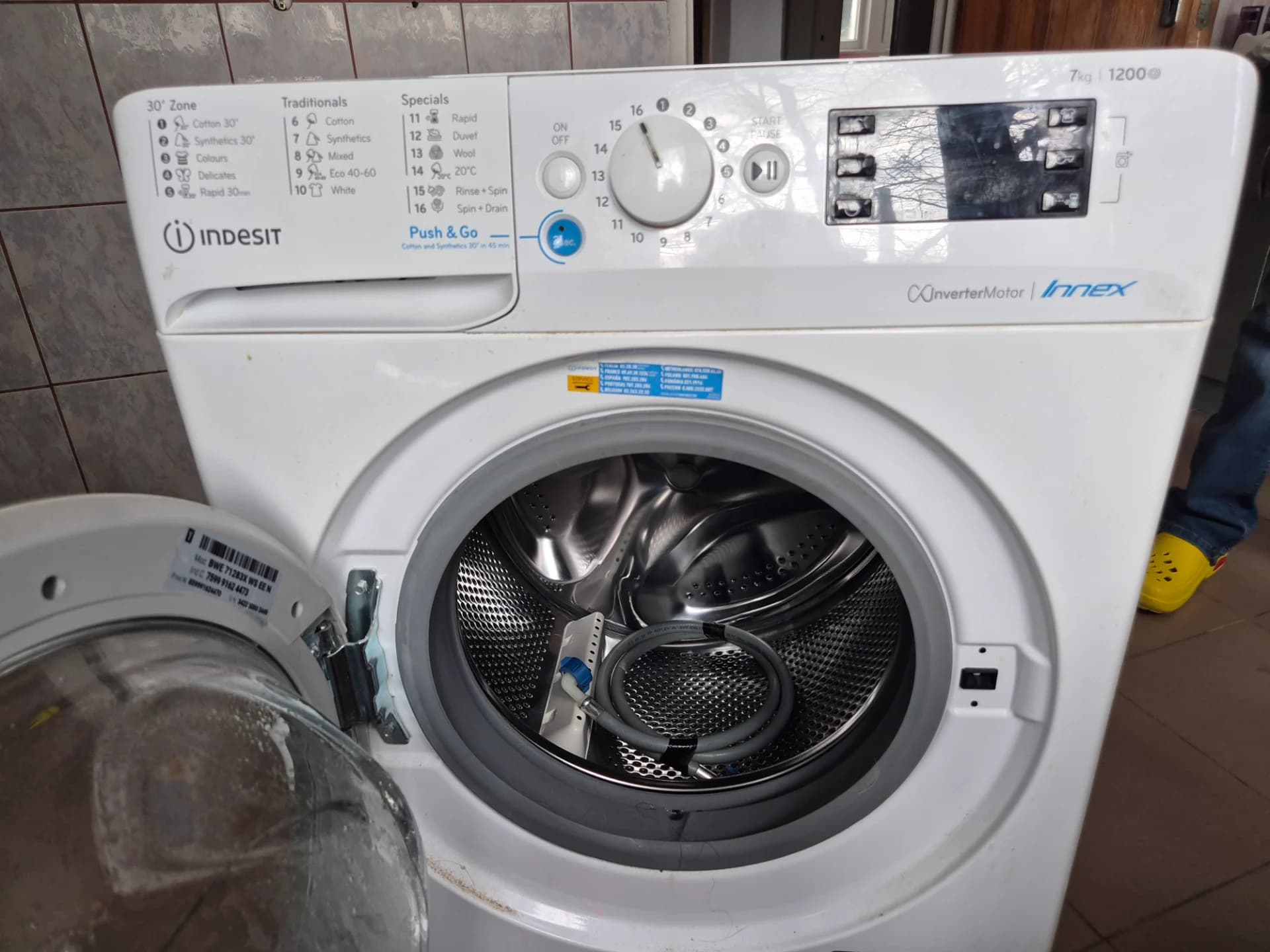 Masina de spalat rufe – fotografia 6 din 6