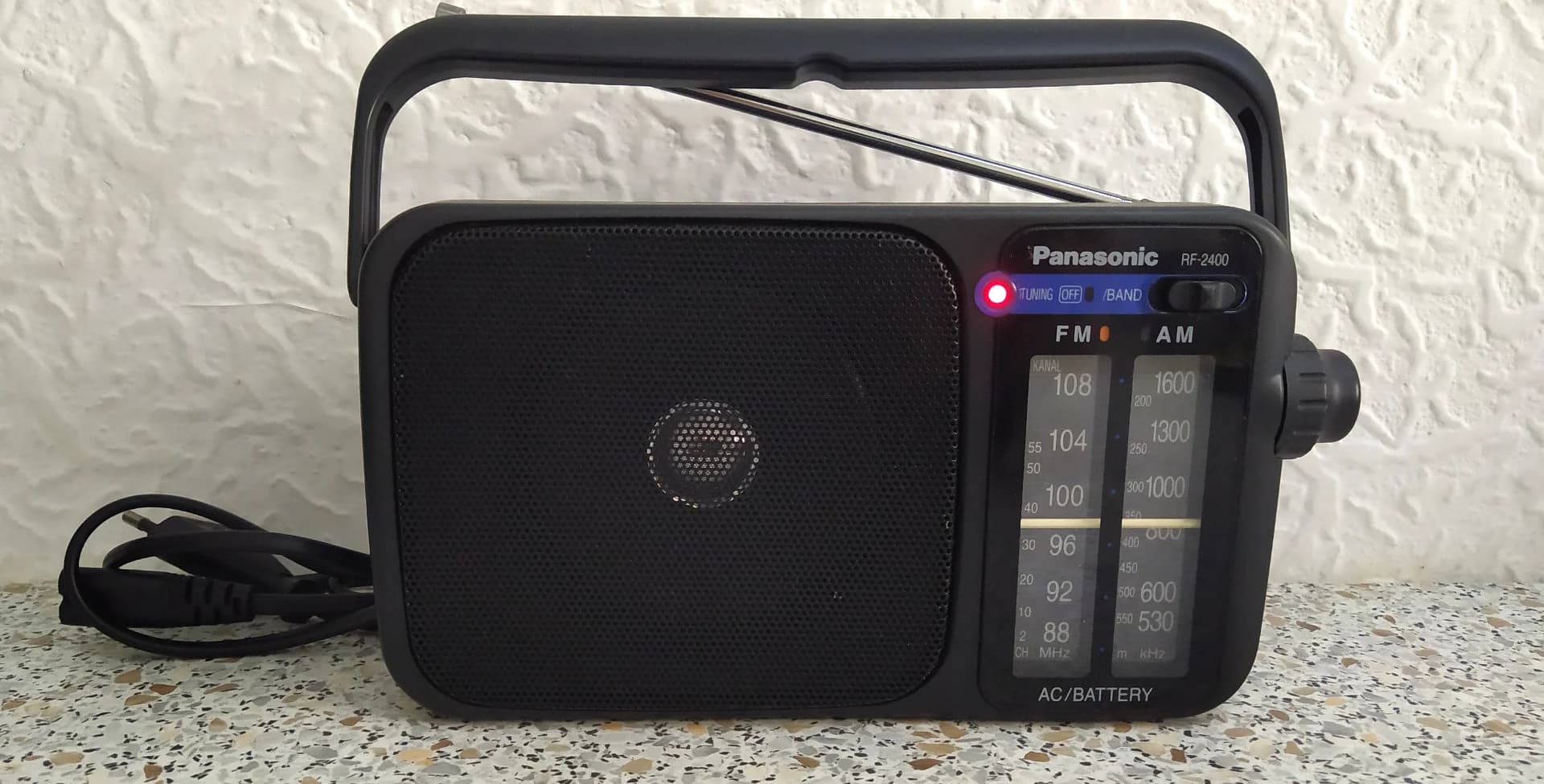 Panasonic RF-2400 Radio de CALITATE ! versiunea originală, pur analogică