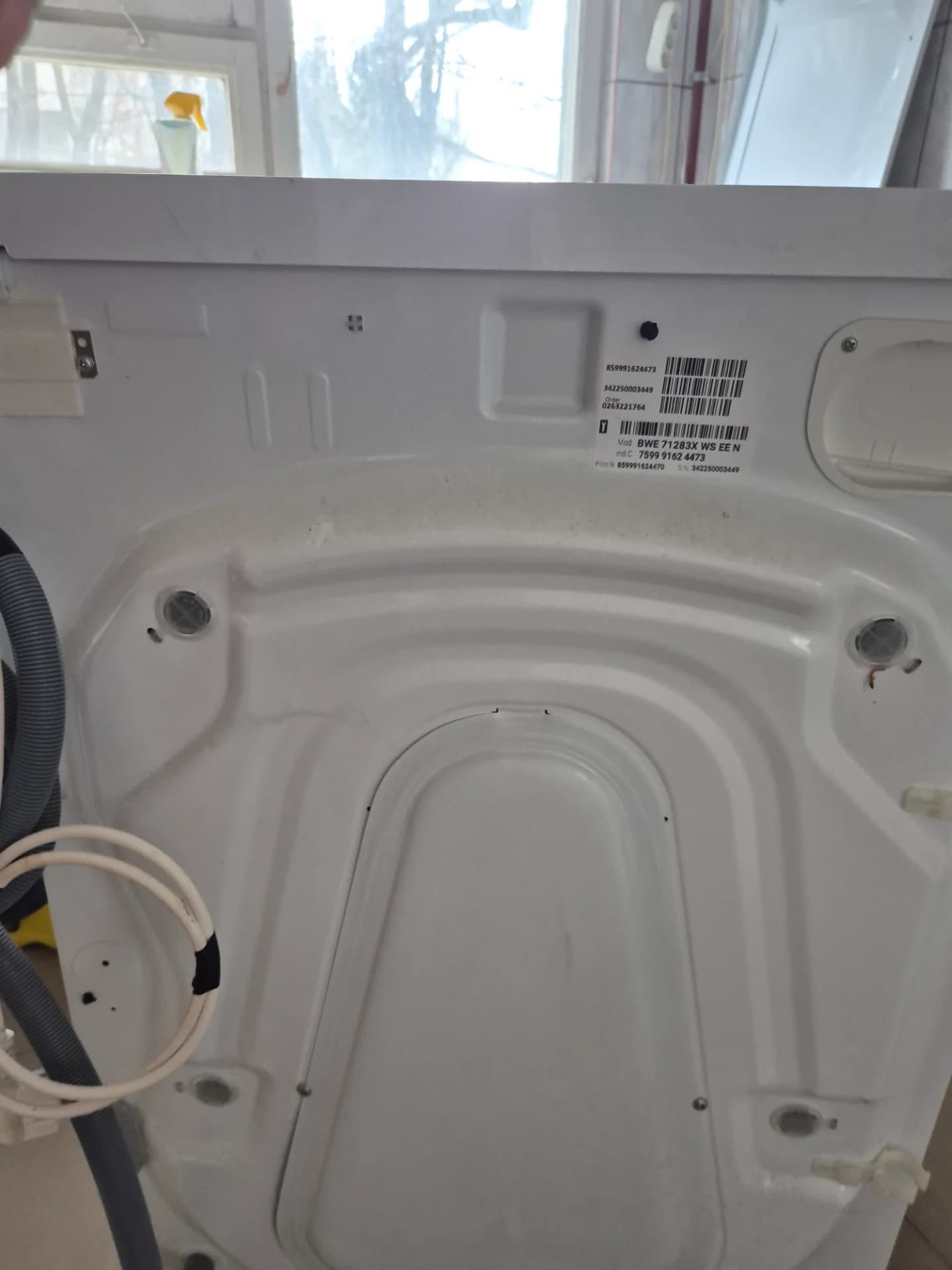 Masina de spalat rufe – fotografia 5 din 6