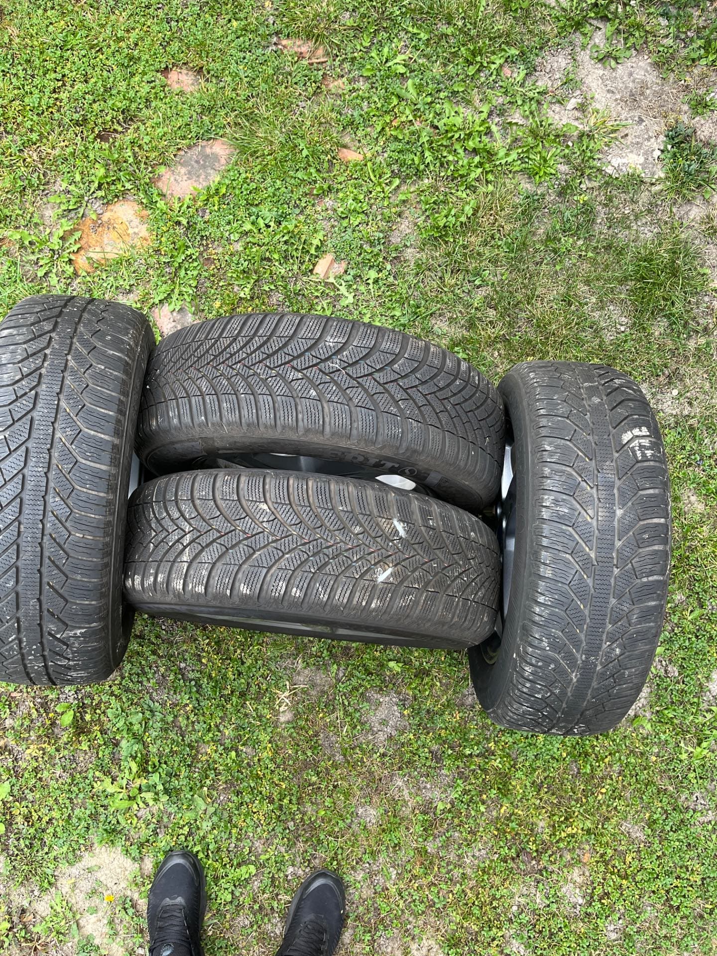 Jante aliaj Ford cu cauciucuri iarnă 205.60.16 – fotografia 5 din 8