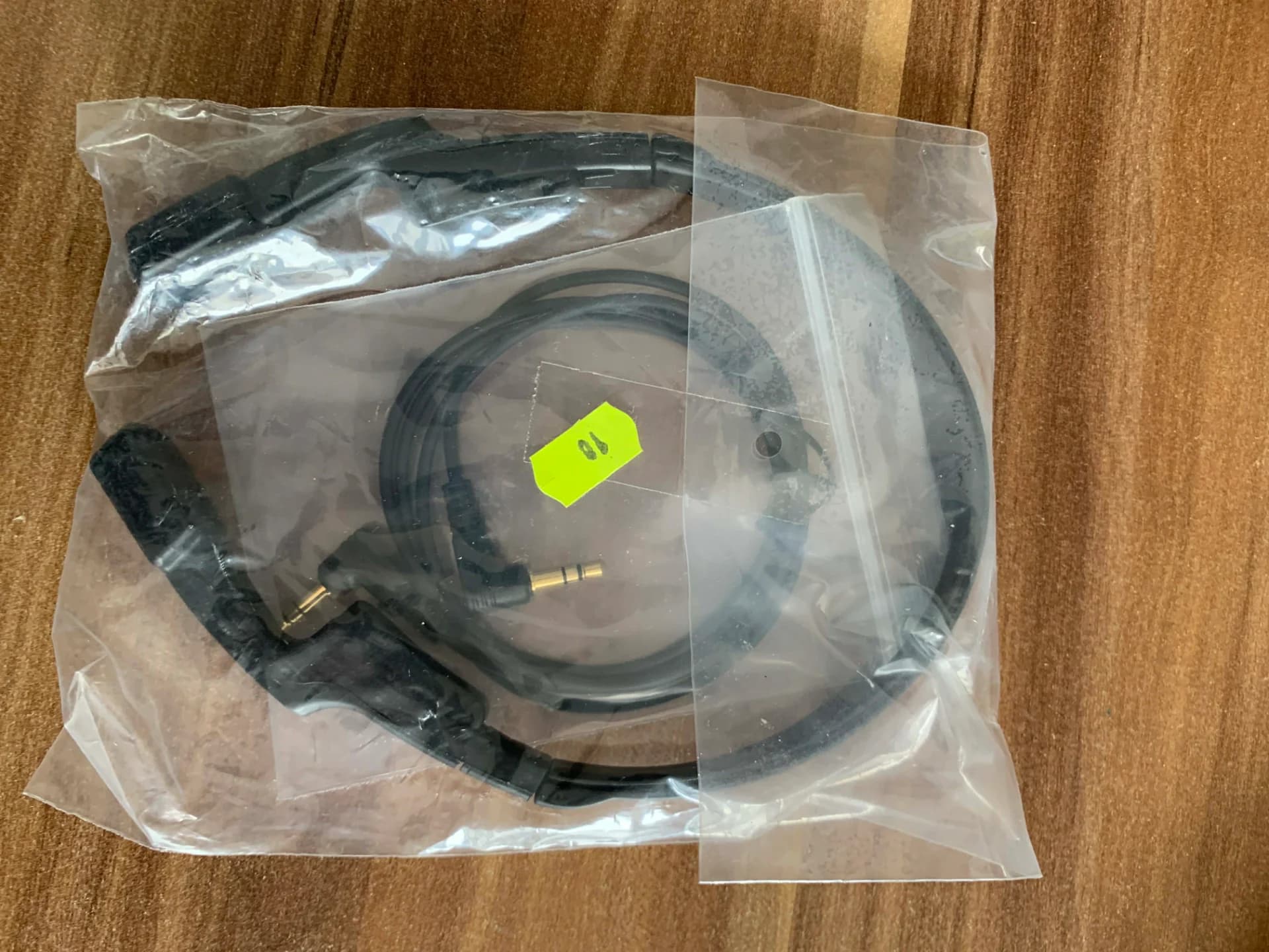 Casti noi-nefolosite – fotografia 5 din 5