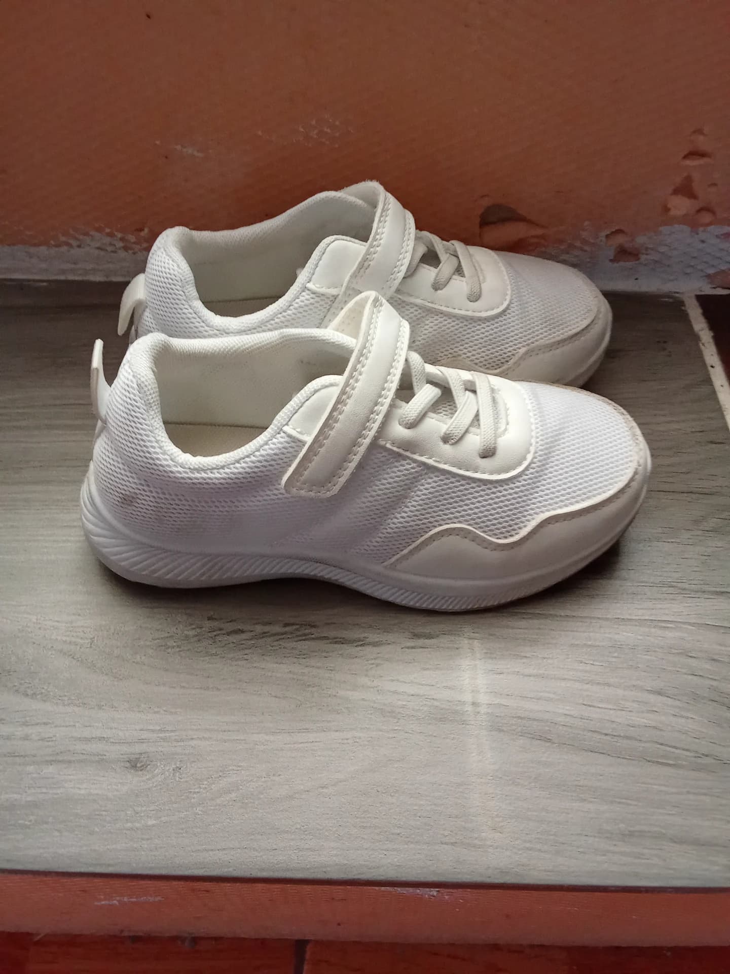 Adidas copii unisex mărimea 32 stare ft bună