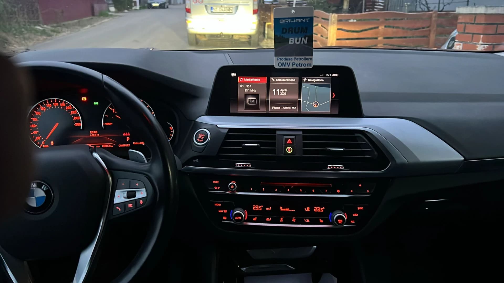 Vând BMW x4 2020 mild hibrid diesel 48 500 km – fotografia 7 din 8
