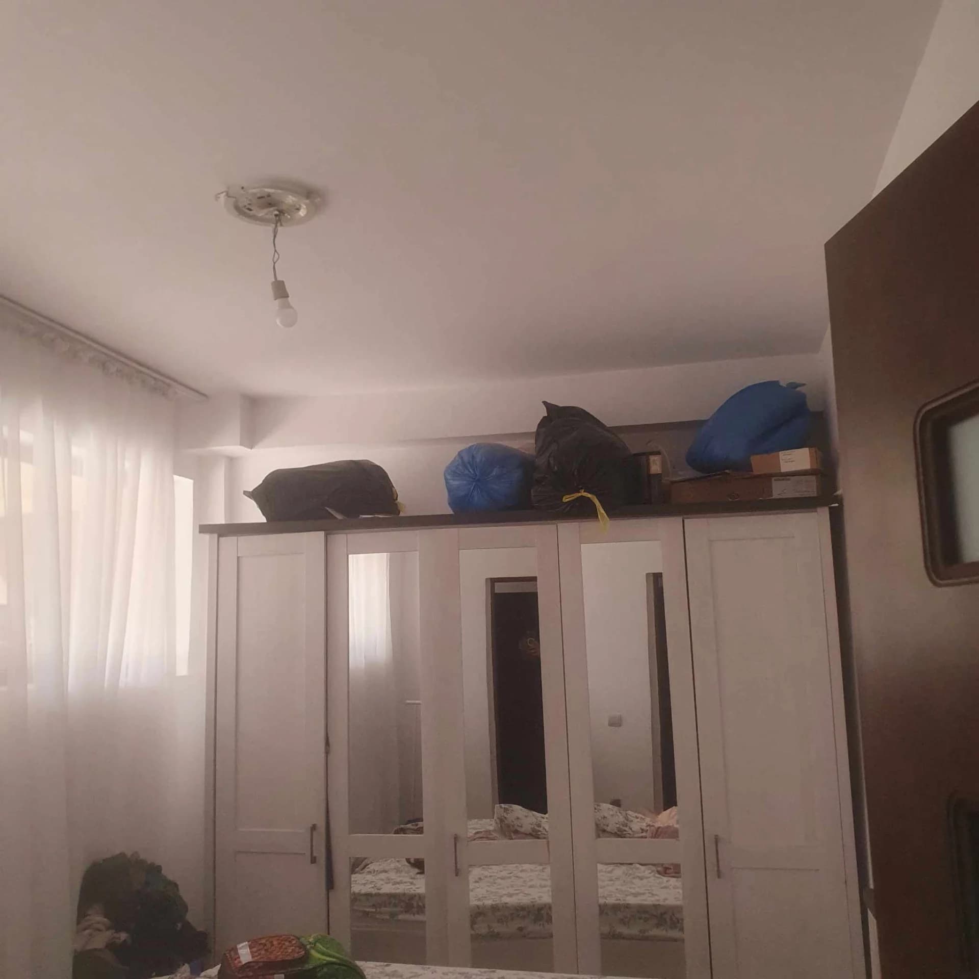 Vand apartament 3+1 camere,decomandat ,bloc din 2013 – fotografia 2 din 8