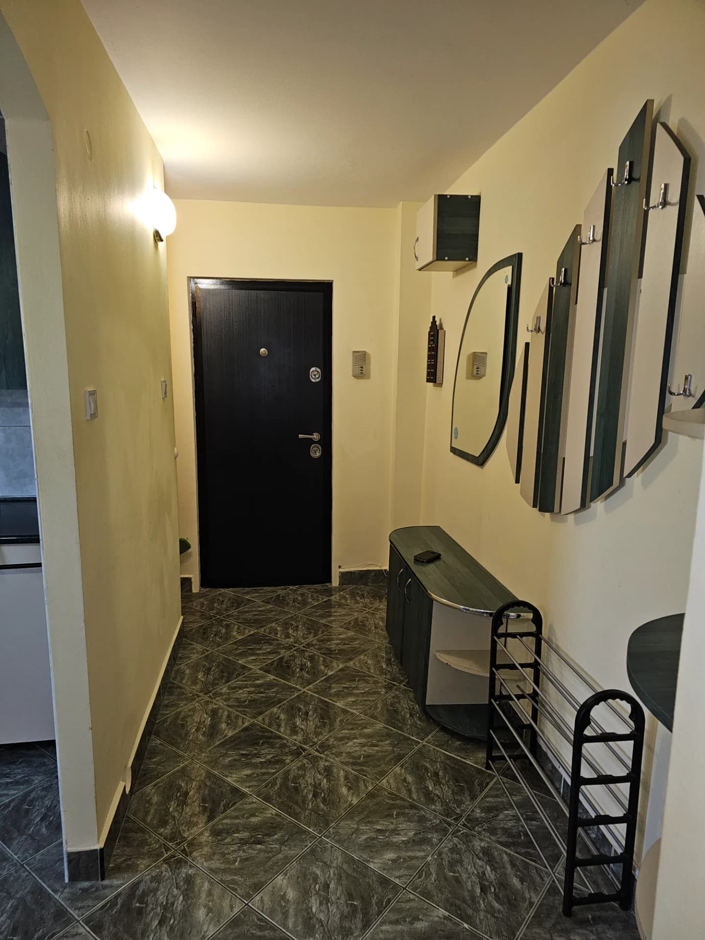 Proprietar Vand/Schimb apartament 2 camere decomandate Brasov ,cu 2 camere decomandate Bucuresti – fotografia 8 din 8