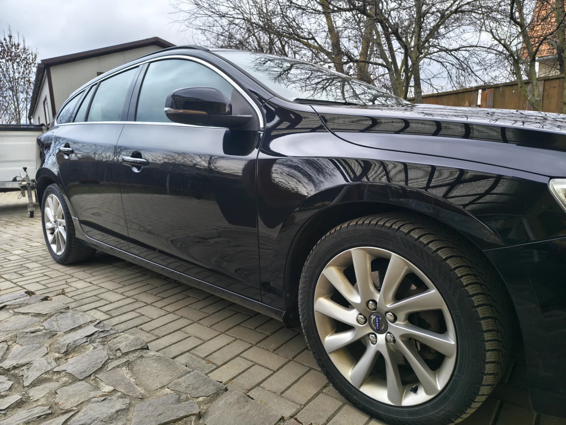 Volvo V60, D4, Momentum – fotografia 3 din 8