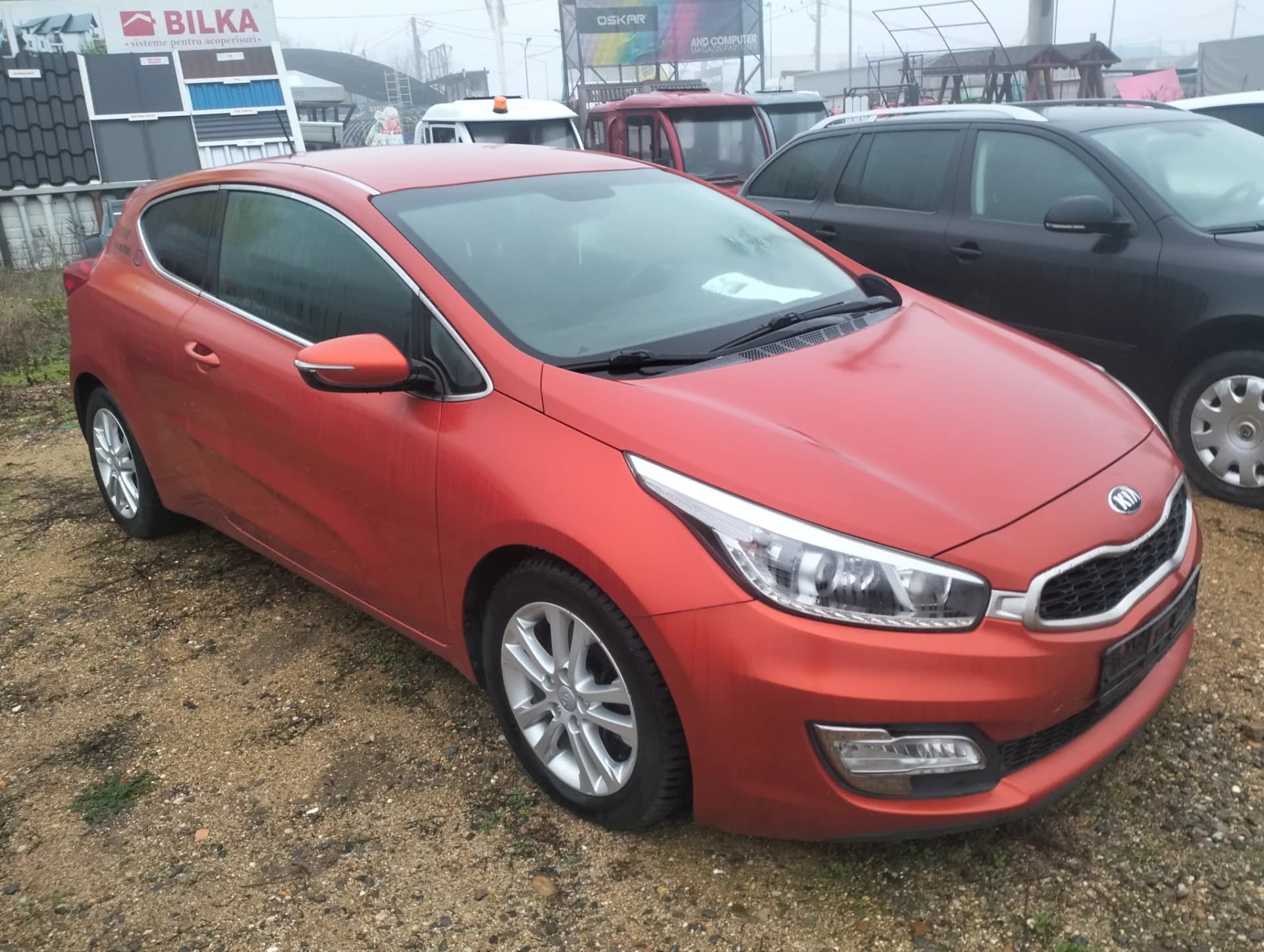 2013 Kia Ceed coupe – fotografia 2 din 5