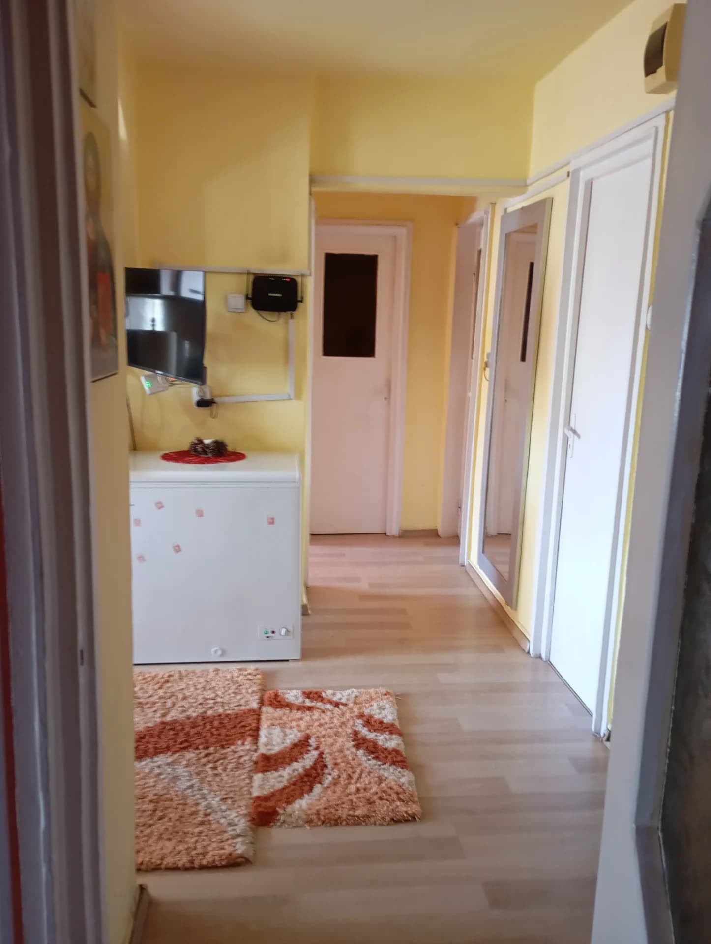 Vând apartament in Sighisoara sau schimb cu casă – fotografia 3 din 8