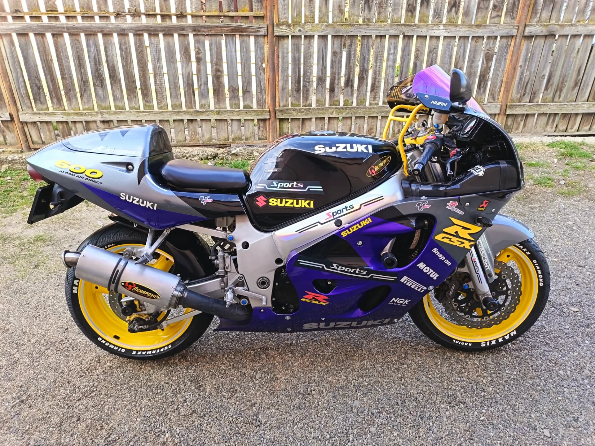 SUZUKI GSXR 600 ! stare FOARTE BUNA – Bacau, Bacău – Motociclete