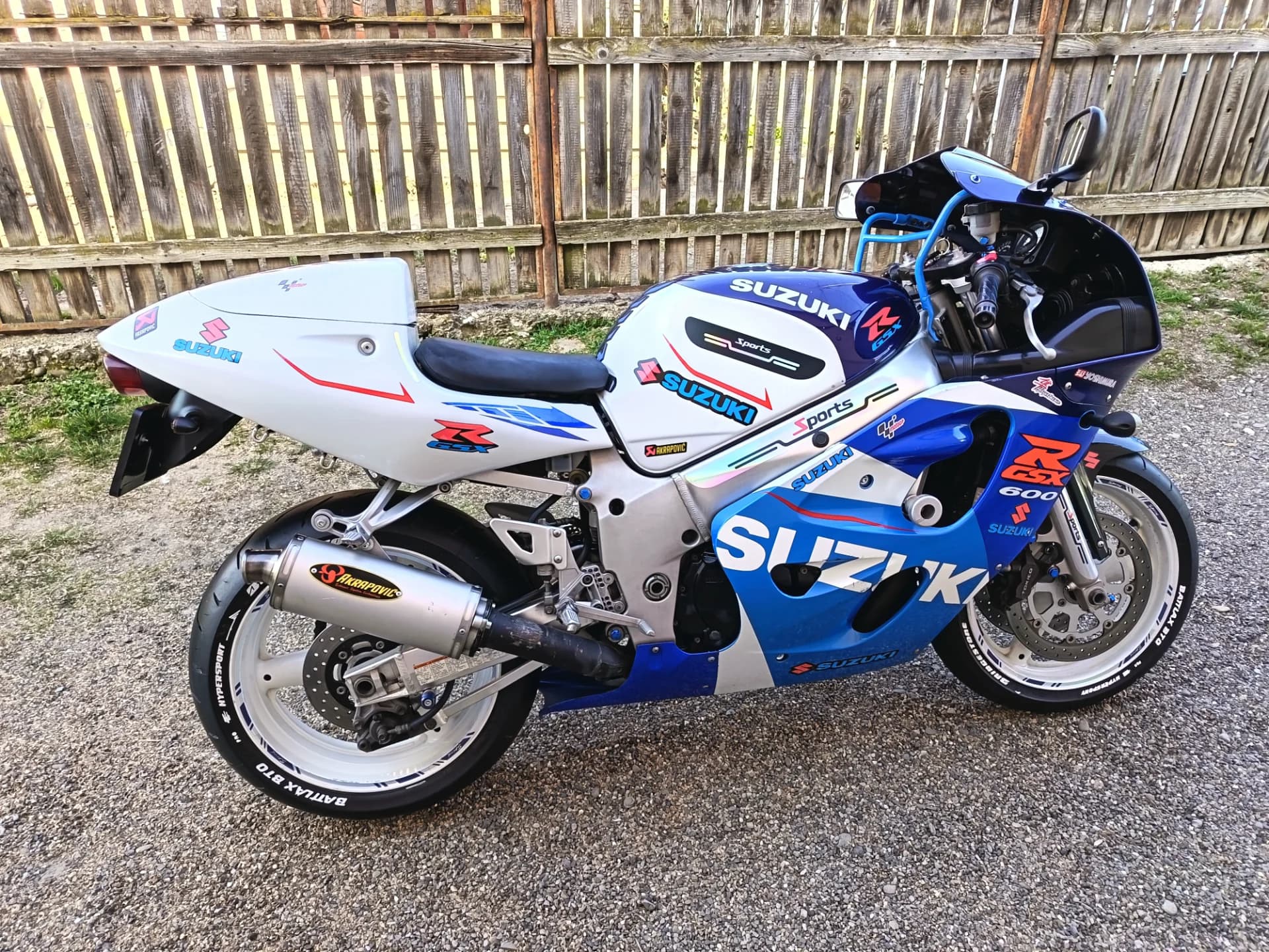 SUZUKI GSXR 600 ! ca NOU – fotografia 3 din 8