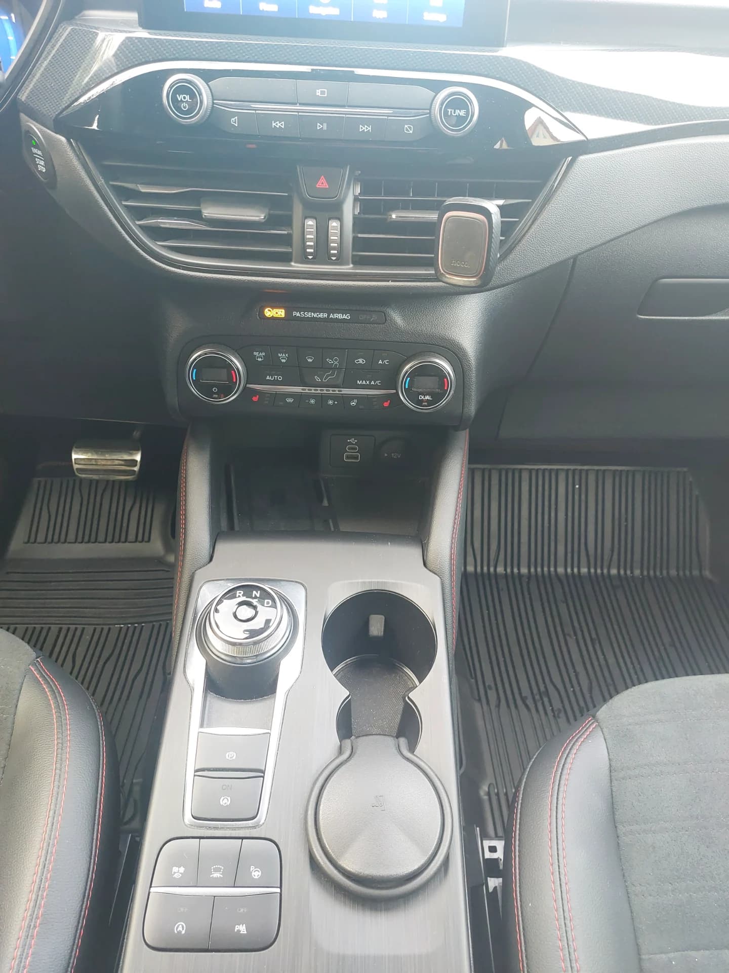 Ford kuga 2023 2,0ecoblue 190cp st-linex awd – fotografia 5 din 8