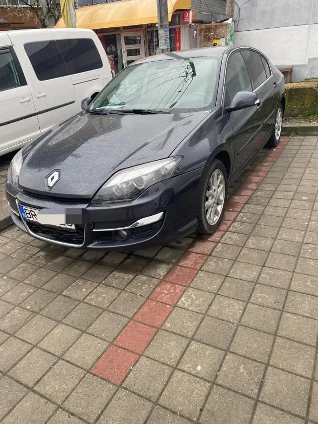 Vând Renault laguna 3