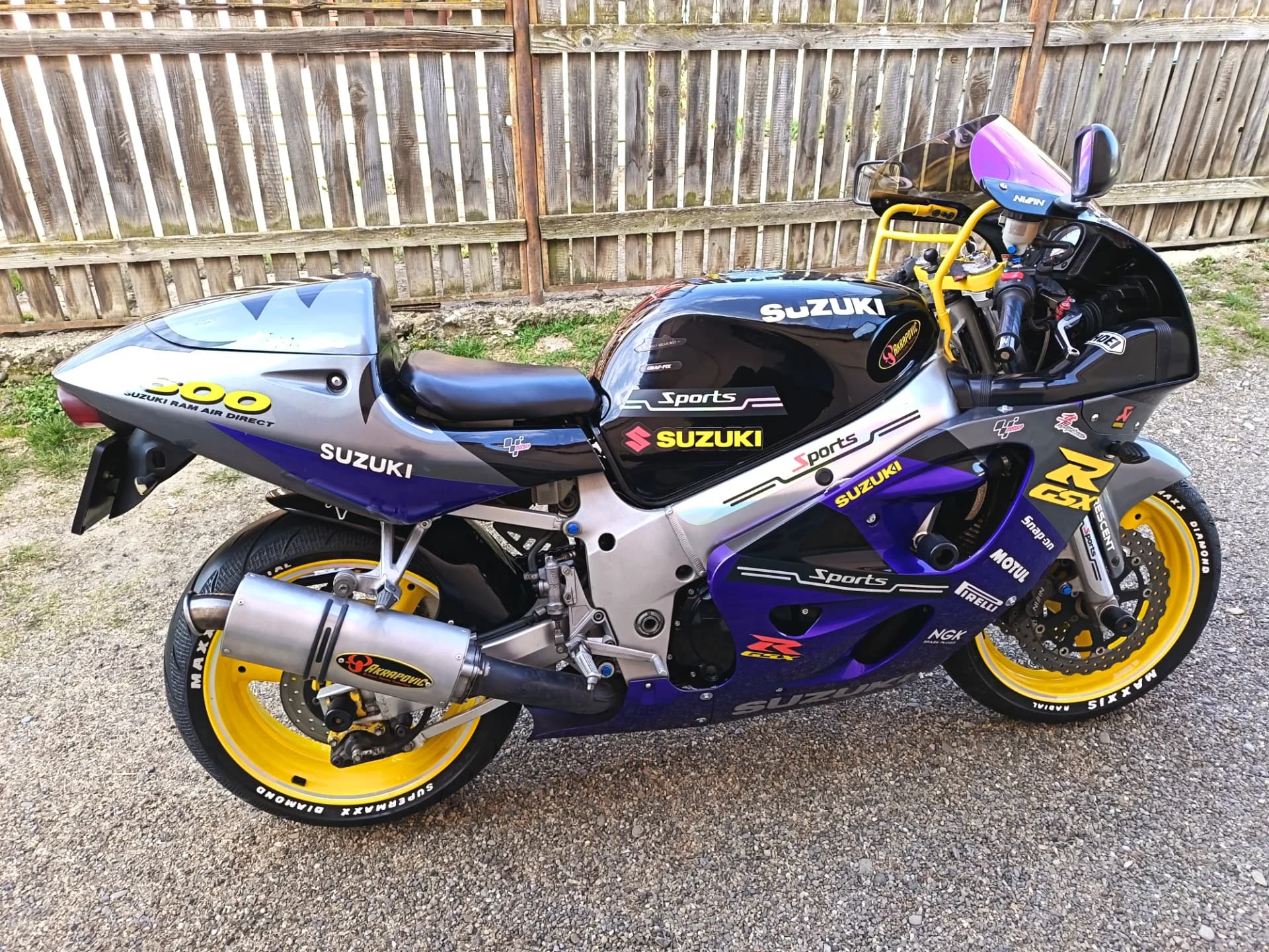SUZUKI GSXR 600 ! stare FOARTE BUNA – fotografia 3 din 8