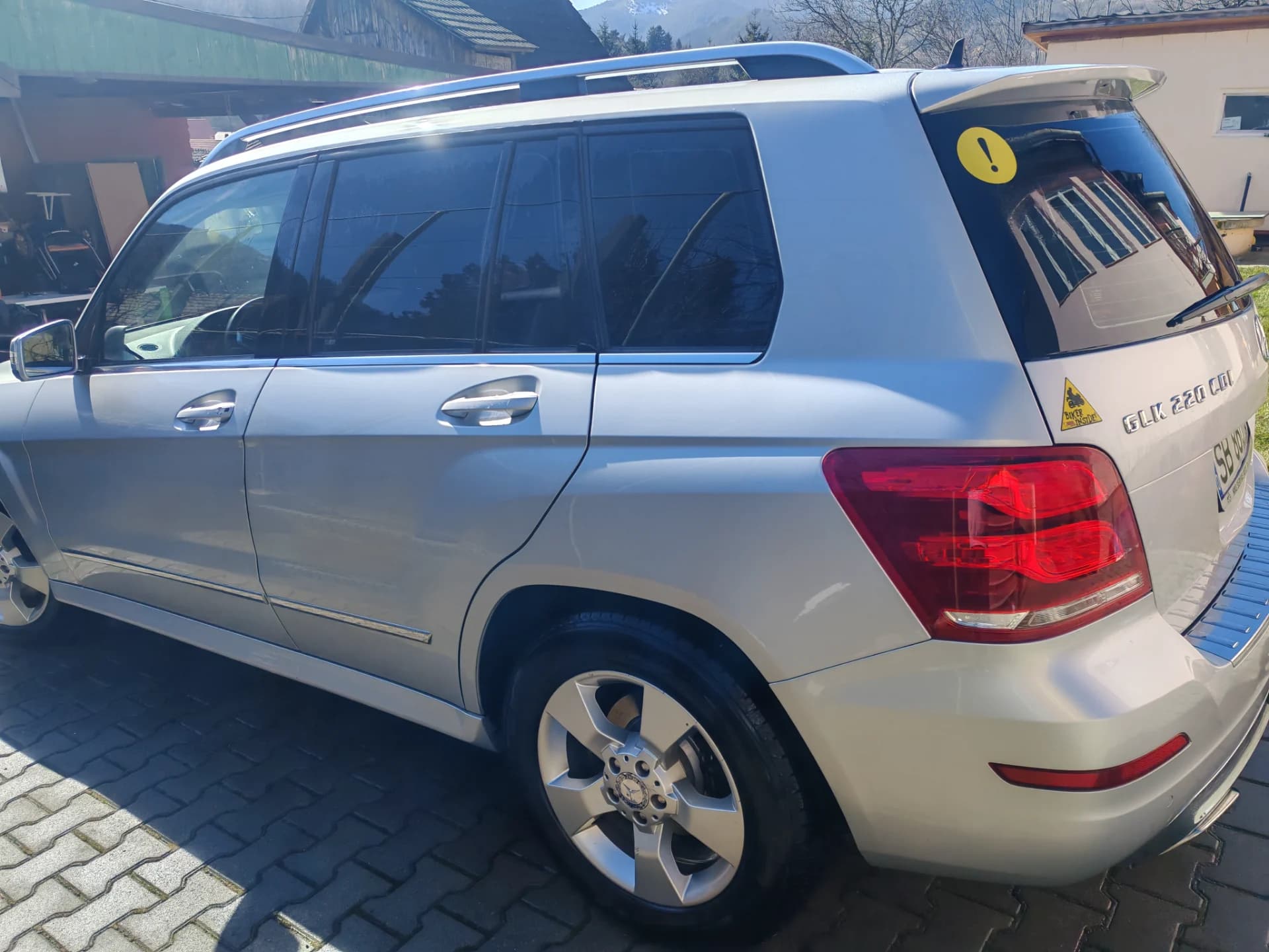 Vând Mercedes GLK – fotografia 6 din 8