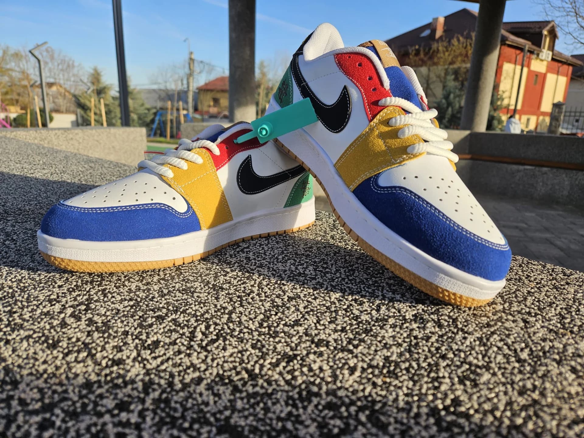 Nike Air Jordan 1 Low WMNS White/Yellow – fotografia 6 din 6