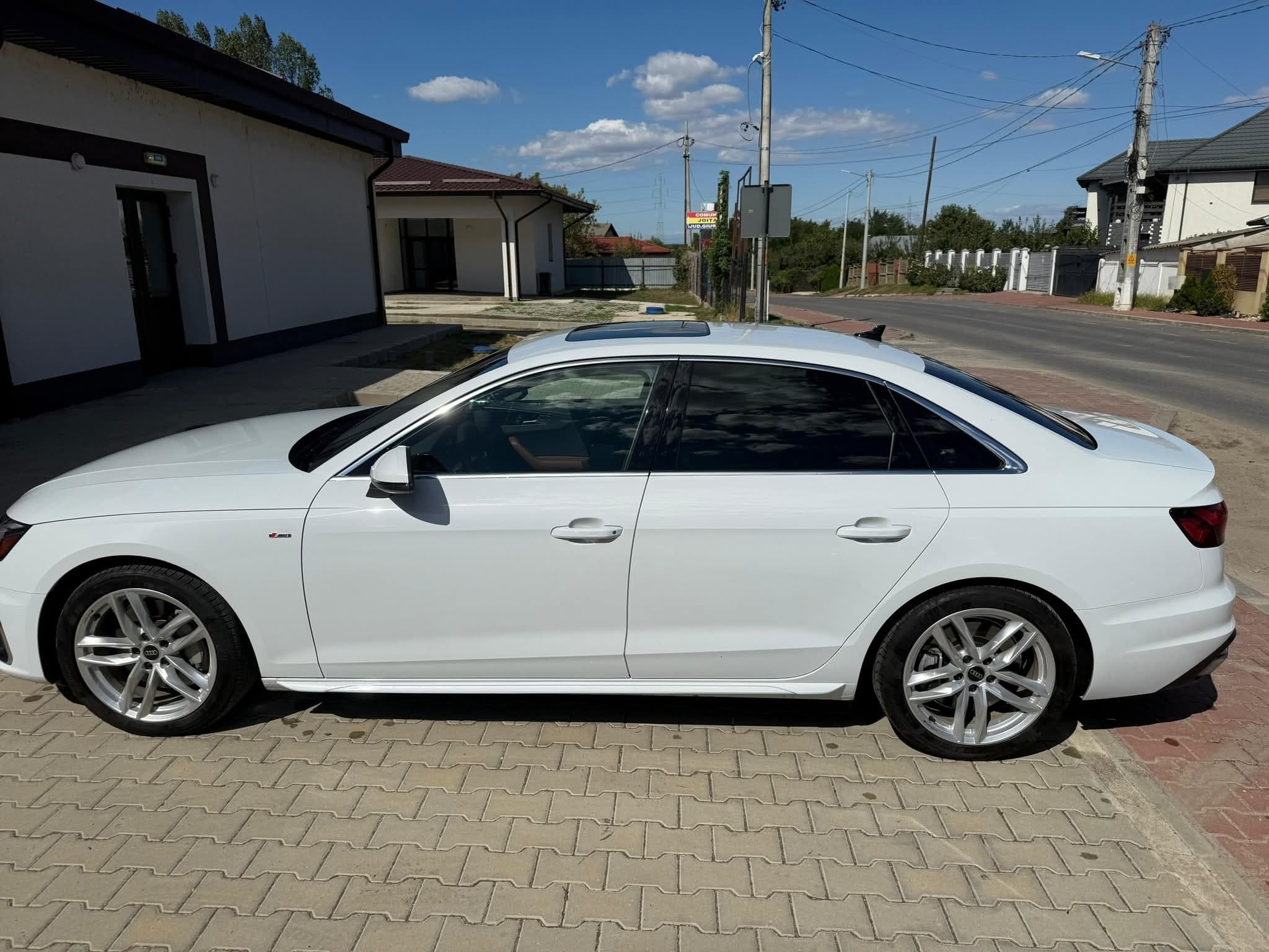 Audi a4b9,  quatro,  265cp,  2024 – fotografia 5 din 8