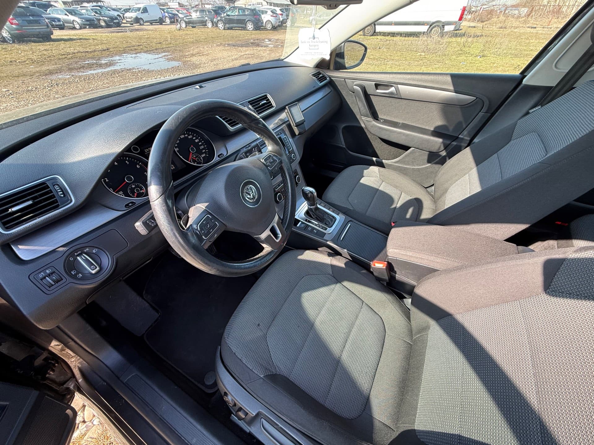 Vând VW Passat 1,4 tdi 122 cp DSG , euro 5 Navi 2011 – fotografia 8 din 8