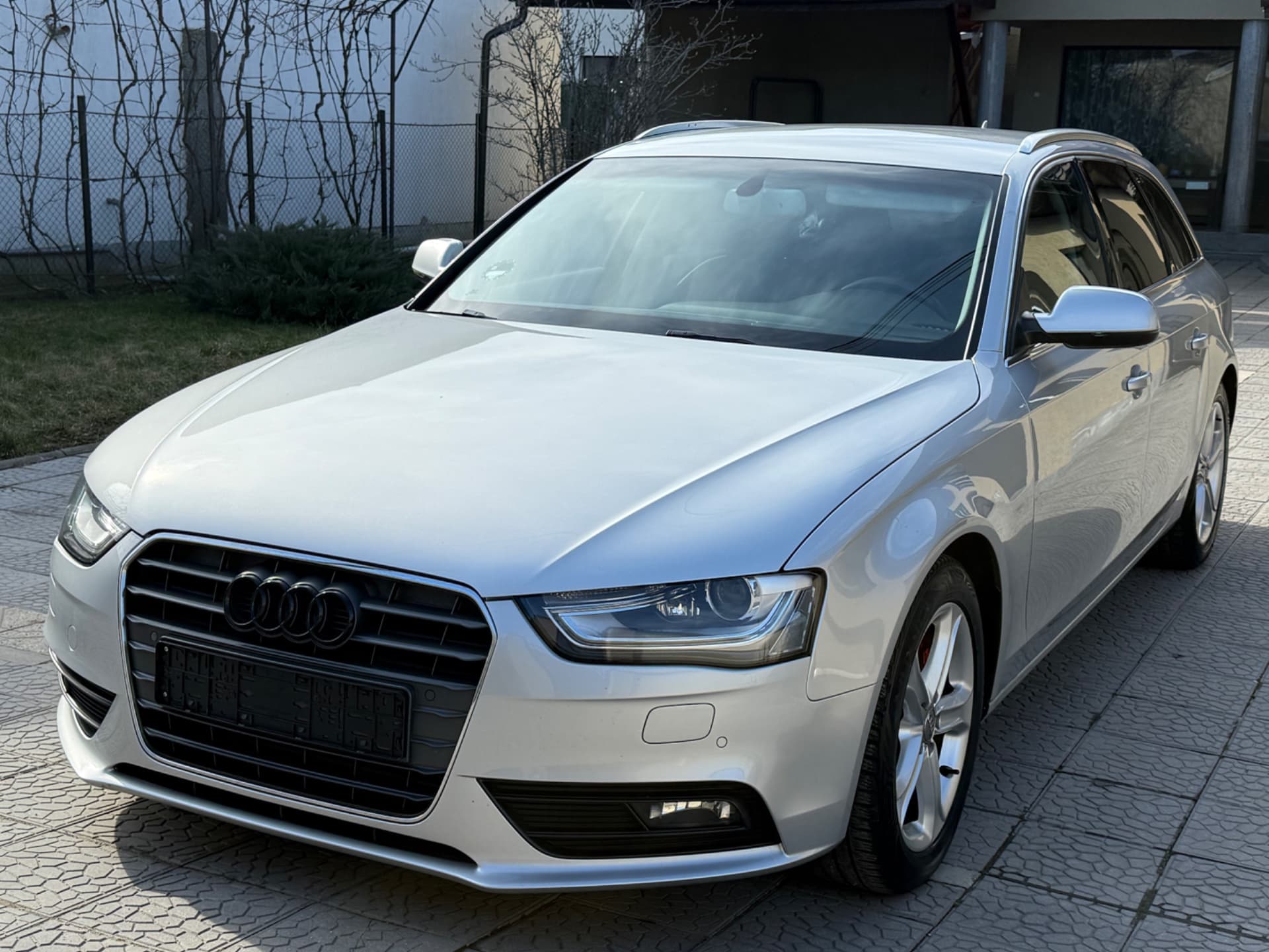 Vând Audi A4 2013, 2,0 tdi 177cp euro 5 automat – Ploiesti, Prahova – Mașini