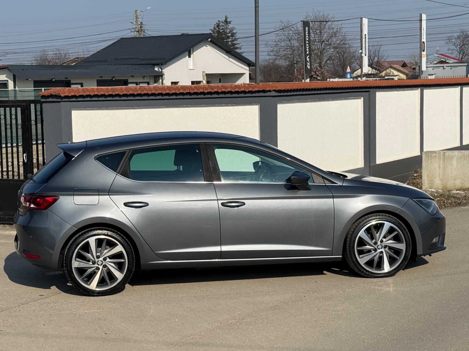 Vând Seat Leon 1,6 tdi 110 CP 6+1 viteze euro 5 navi piele matrix full led – fotografia 8 din 8
