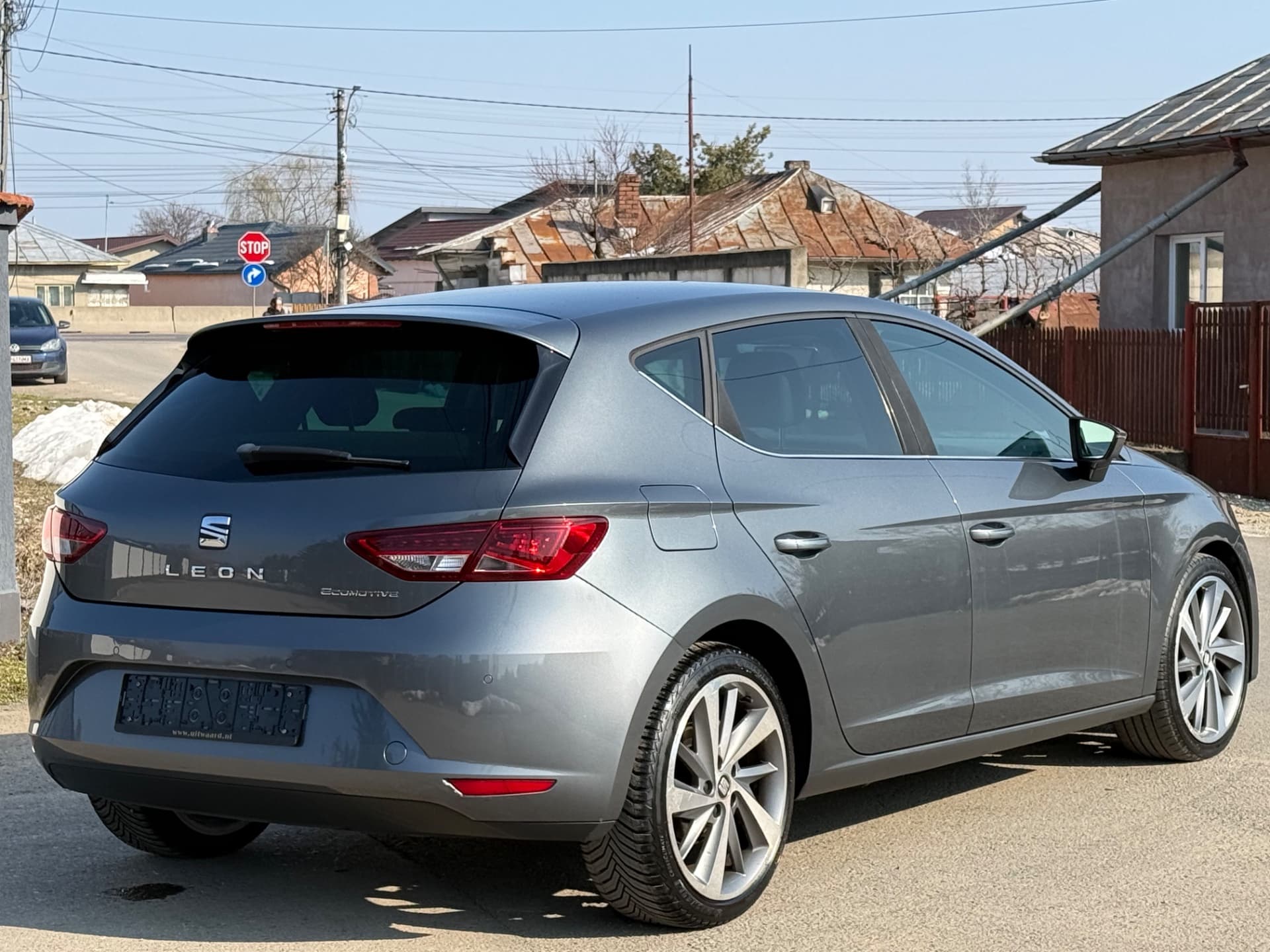 Vând Seat Leon 1,6 tdi 110 CP 6+1 viteze euro 5 navi piele matrix full led – fotografia 3 din 8