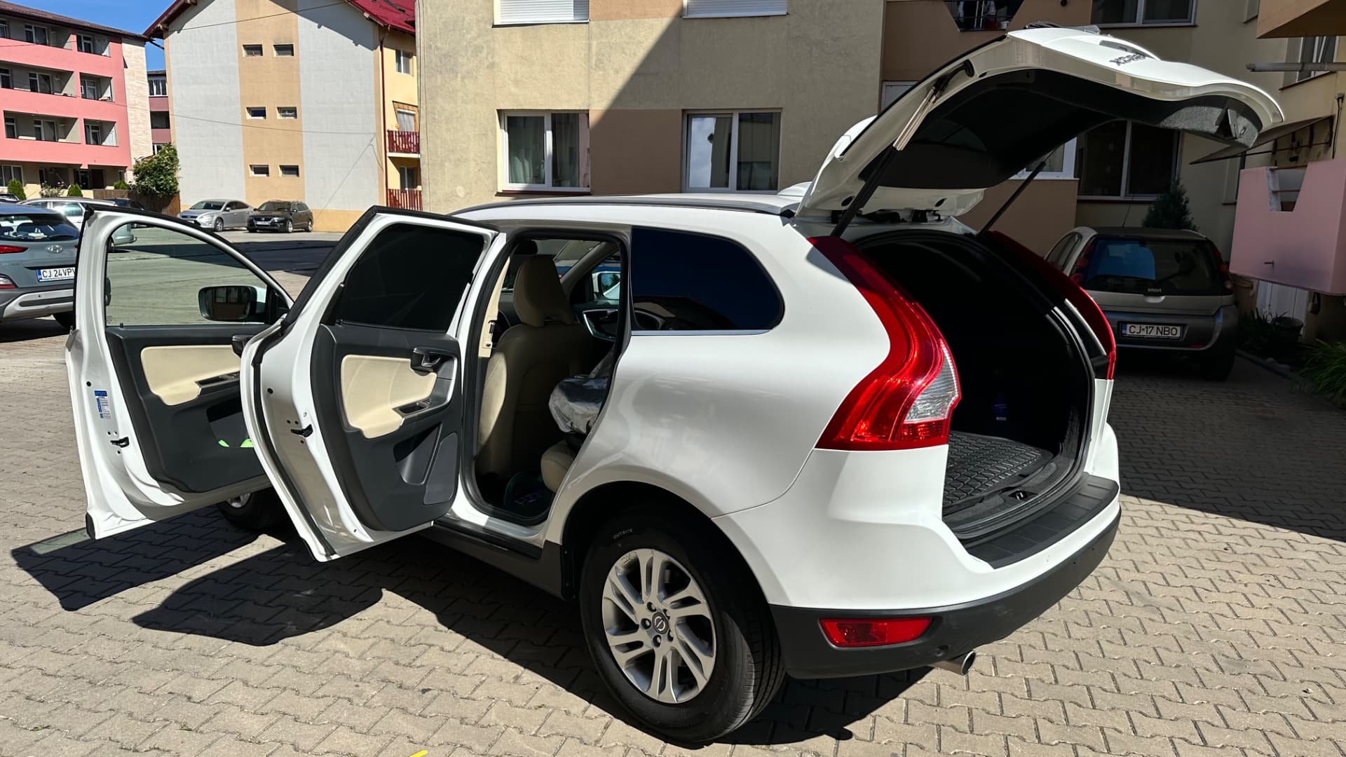 Vand volvo xc60 – fotografia 8 din 8