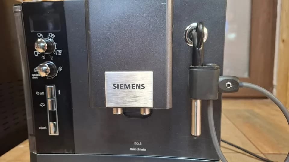 Espresor automat Siemens EQ.5 Machiato – fotografia 2 din 7
