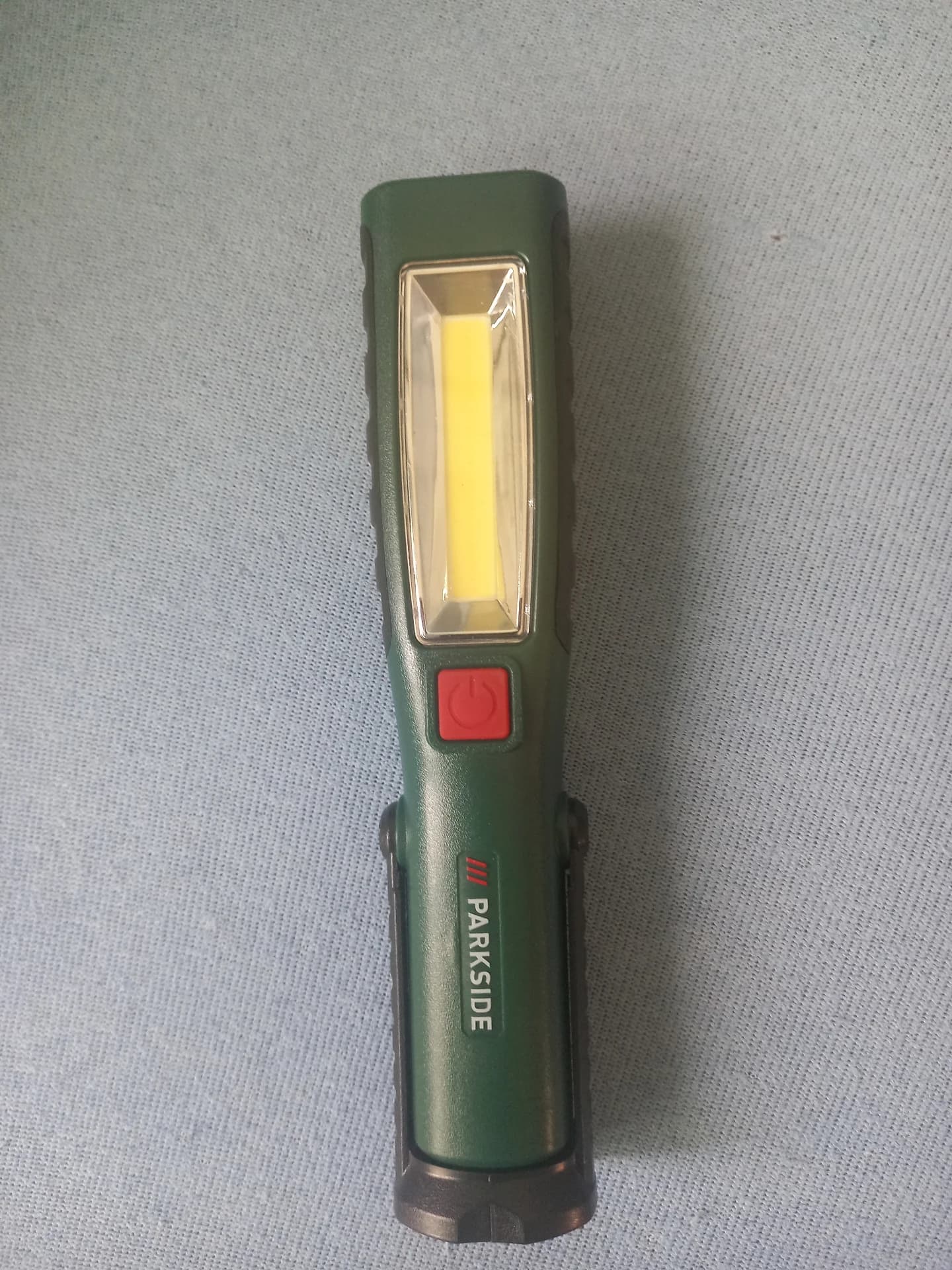 Lanterna portabilă cu LED-uri, lanternă multifuncțională 37 RON – Roman, Neamț