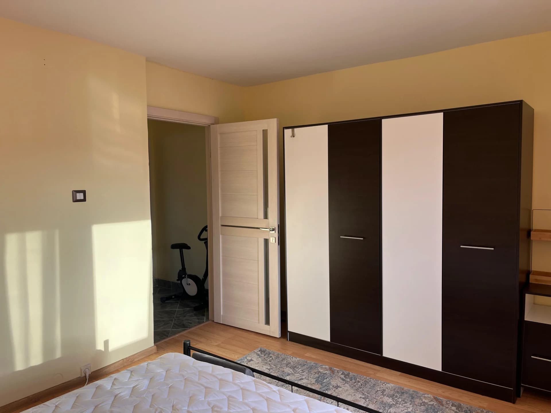 Schimb sau vand apartament 2 camere decomandat in Brasov cu apatament similar in Bucuresti – fotografia 6 din 8