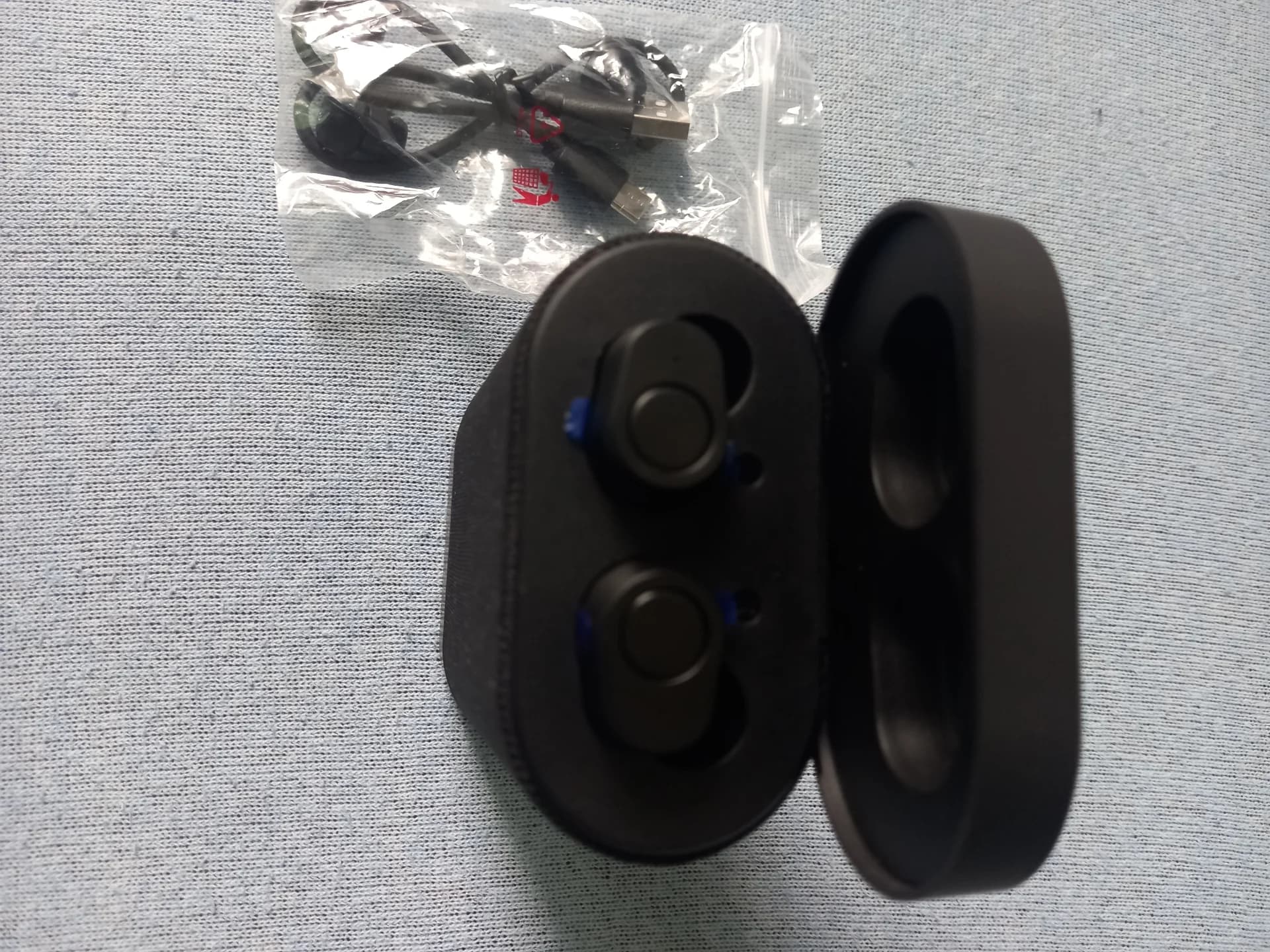 Căști Bluetooth Silvercrest 2 în 1 cu cutie difuzor 120 RON – fotografia 2 din 3