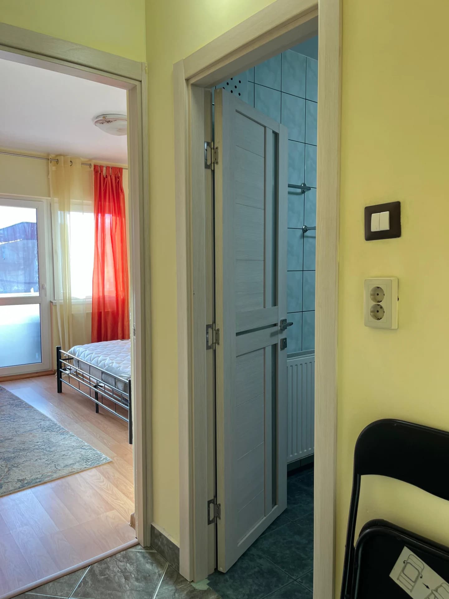 Schimb sau vand apartament 2 camere decomandat in Brasov cu apatament similar in Bucuresti – fotografia 4 din 8