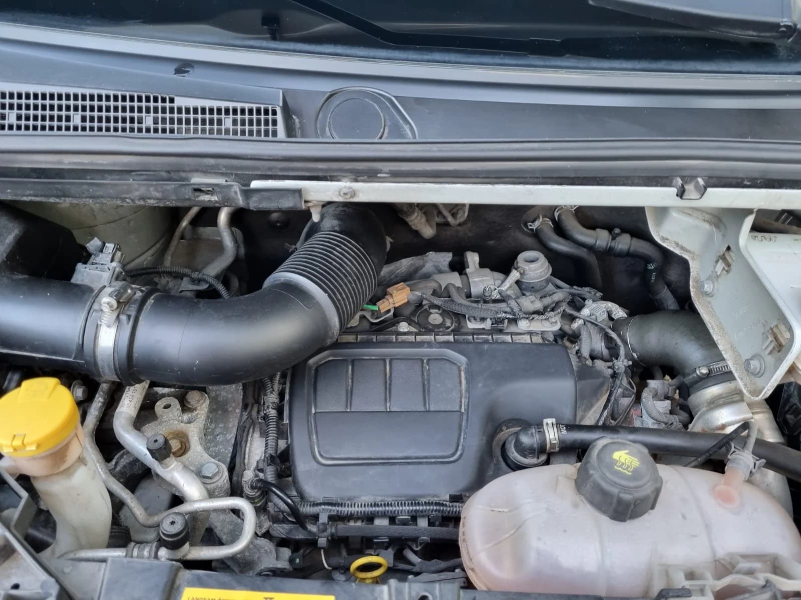 Opel Vivaro 1,6 diesel Biturbo 2019 – fotografia 3 din 8