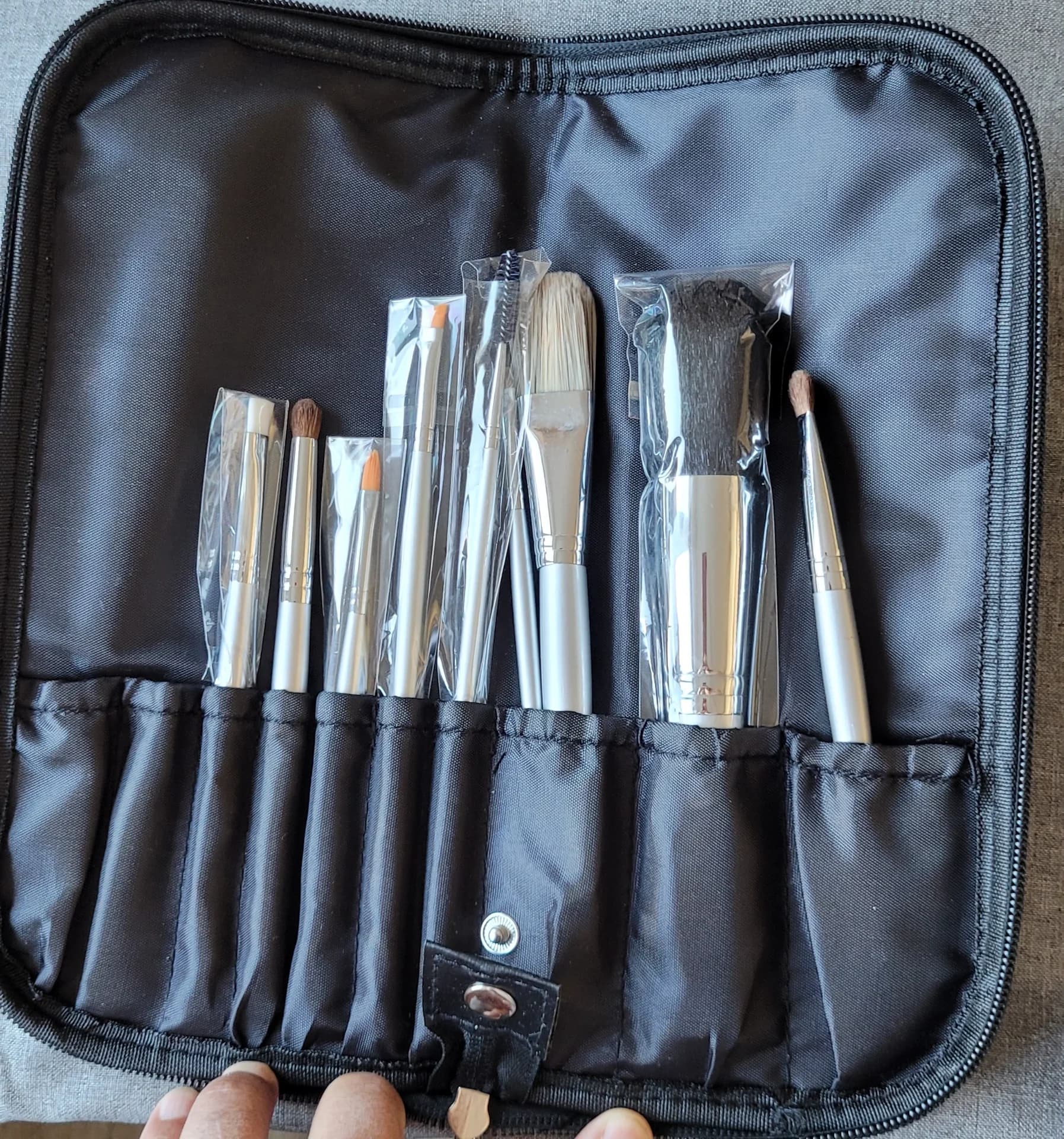 Set 9 pensule machiaj – Tarlungeni, Brașov