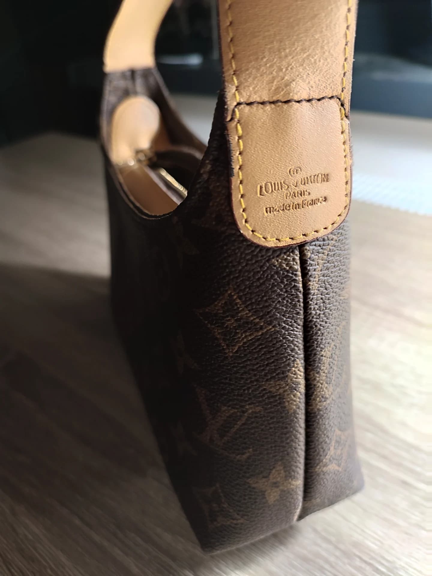 Poșetă mica copie brand Vuiton – fotografia 7 din 7