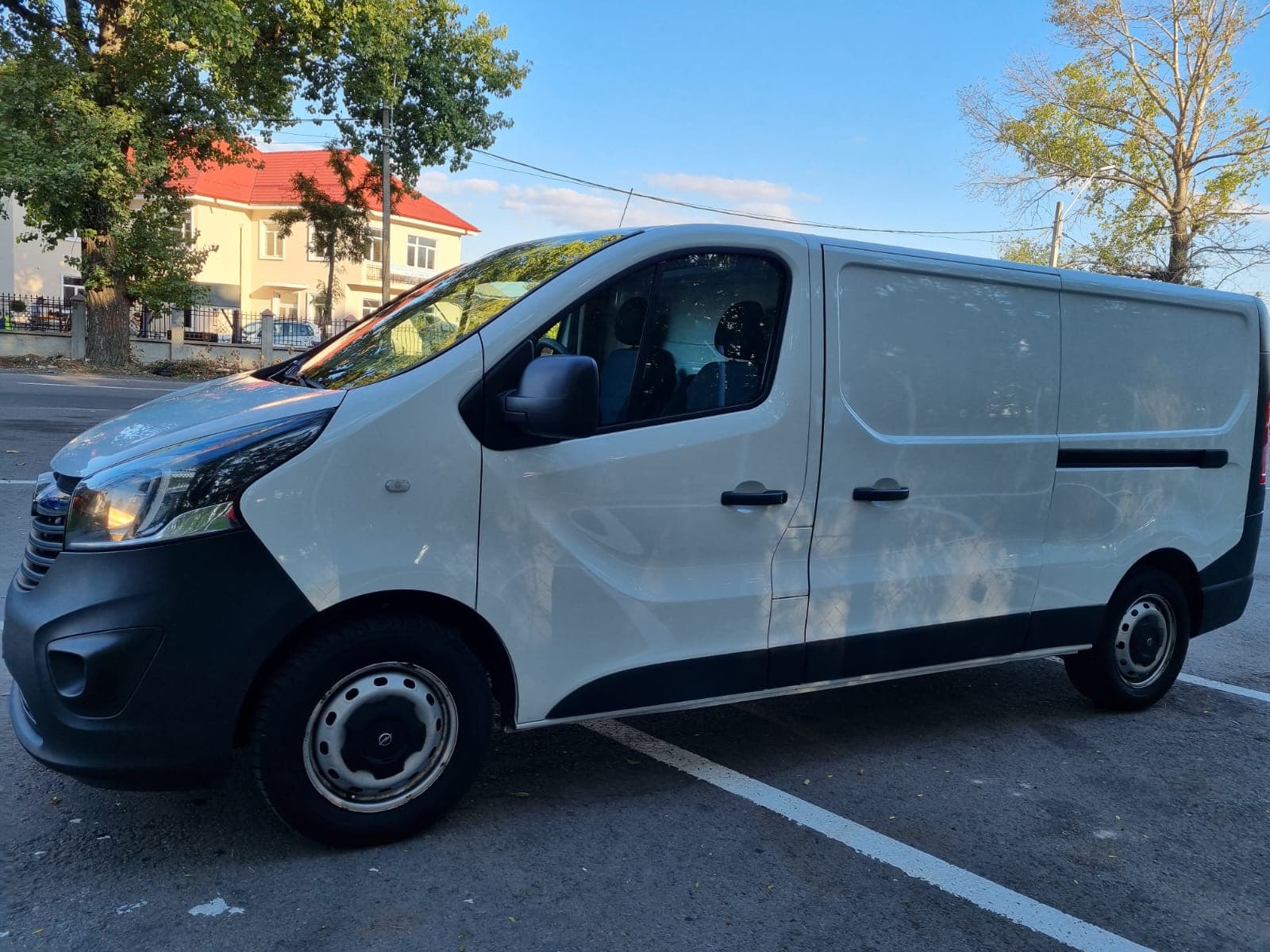 Opel Vivaro 1,6 diesel Biturbo 2019 – Braila, Brăila – Mașini