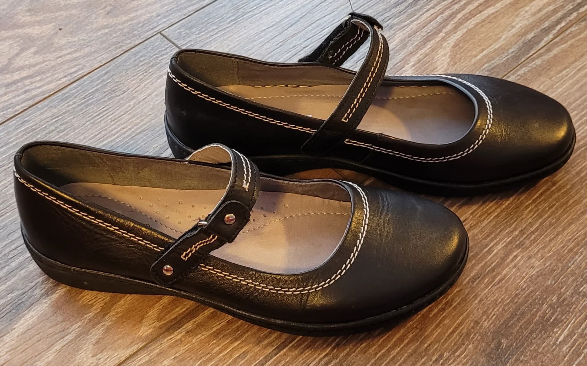 Pantofi din piele Lasocki marimea 36 – Tarlungeni, Brașov