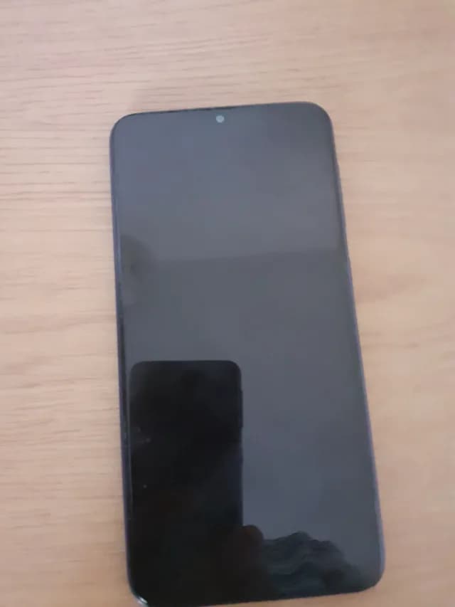Smartphone SAMSUNG Galaxy A10, defect, display perfect, aspect impecabil, doar 100 RON!