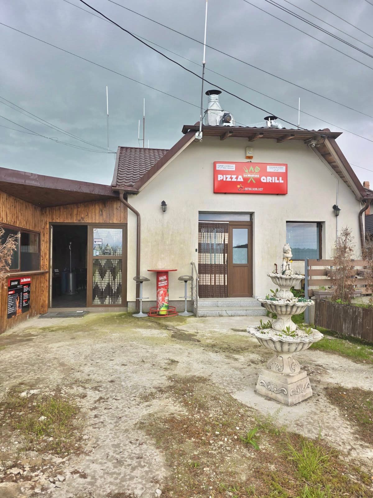 Spatiu comercial si teren – Bara, Prahova