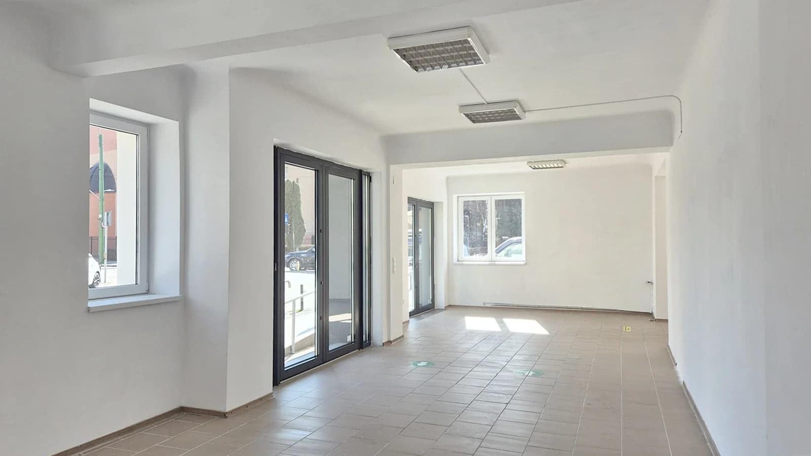 Spațiu cu vizibilitate excelentă, Carpaților - Barbu Lăutaru. – fotografia 5 din 7