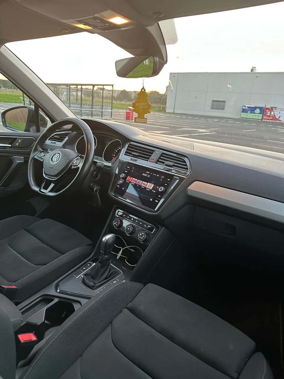 Volkswagen Tiguan 2.0TDI 150CP DSG HighLine 2017Euro6 – fotografia 6 din 8