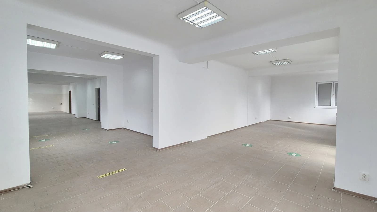 Spațiu cu vizibilitate excelentă, Carpaților - Barbu Lăutaru. – fotografia 6 din 7